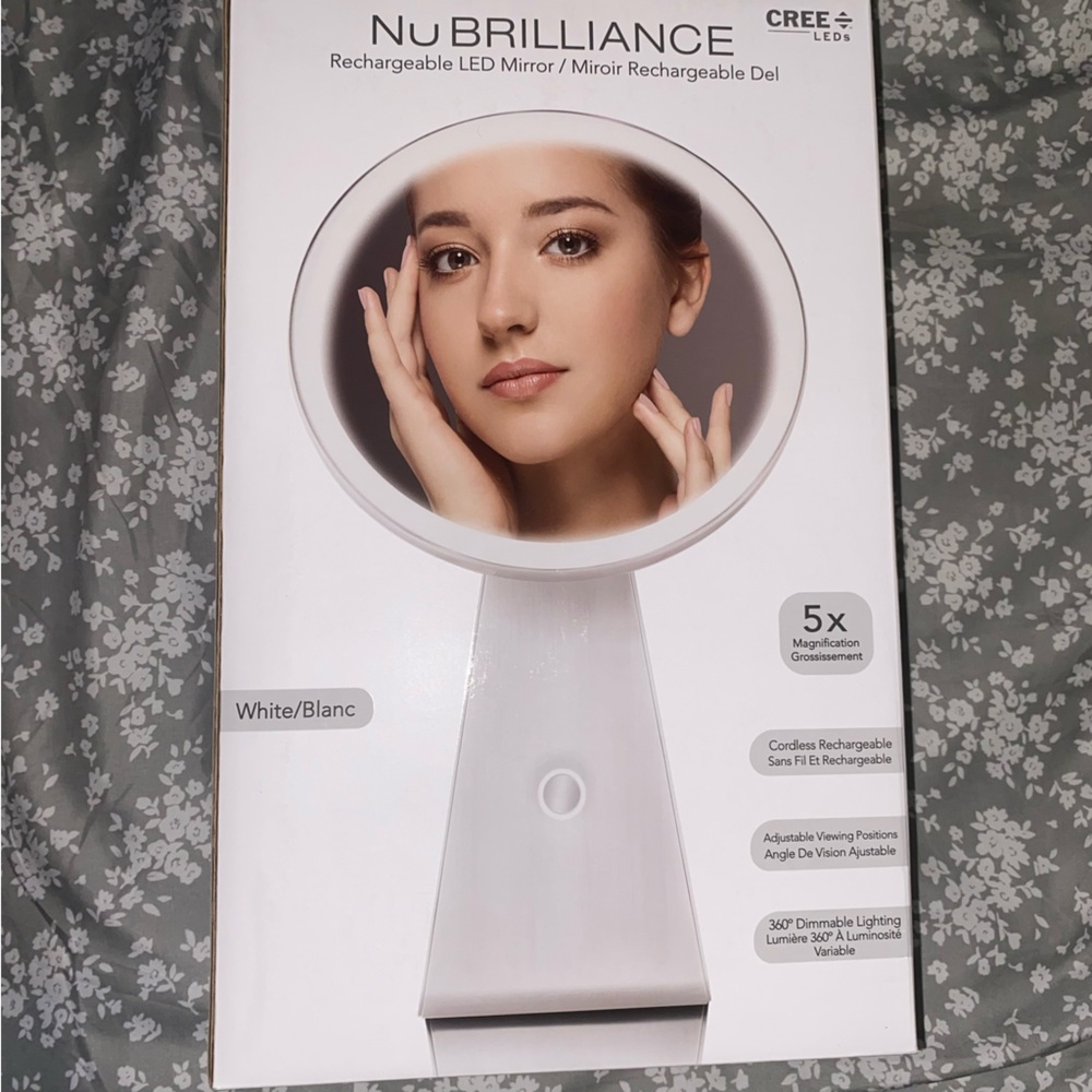CreeLED NuBrilliance Rechargeable LED Mirror